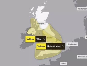 英国气象局发布了为期四天的天气预警，英国人准备迎接长达63小时的暴雨